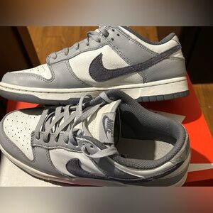 Nike Dunks Low ‘Carbon’